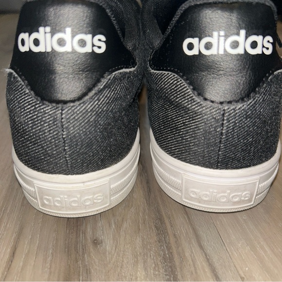 Adidas Men’s Daily 2.0 Denim Athletic Sneakers Shoes - Size 10.5 - Picture 4 of 6